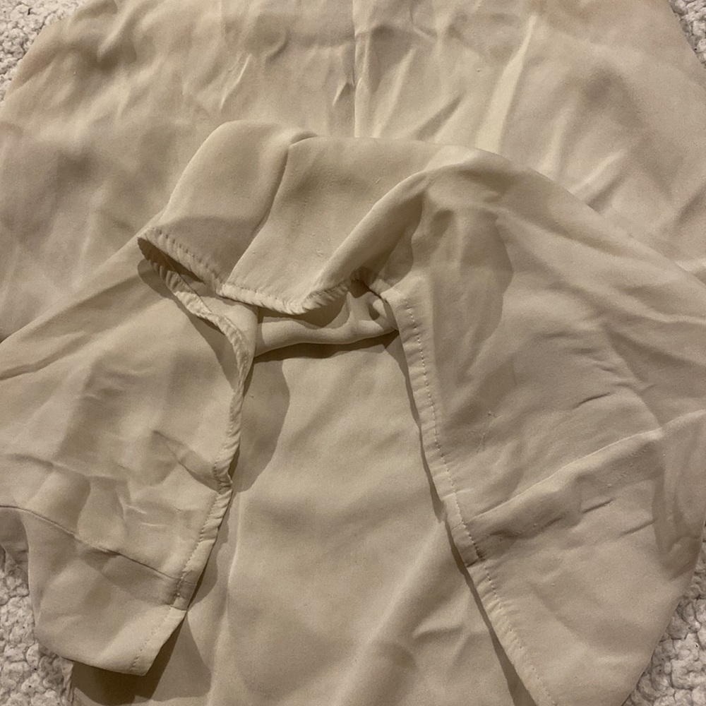 Cream colored silk blouse - Picture 2 of 4